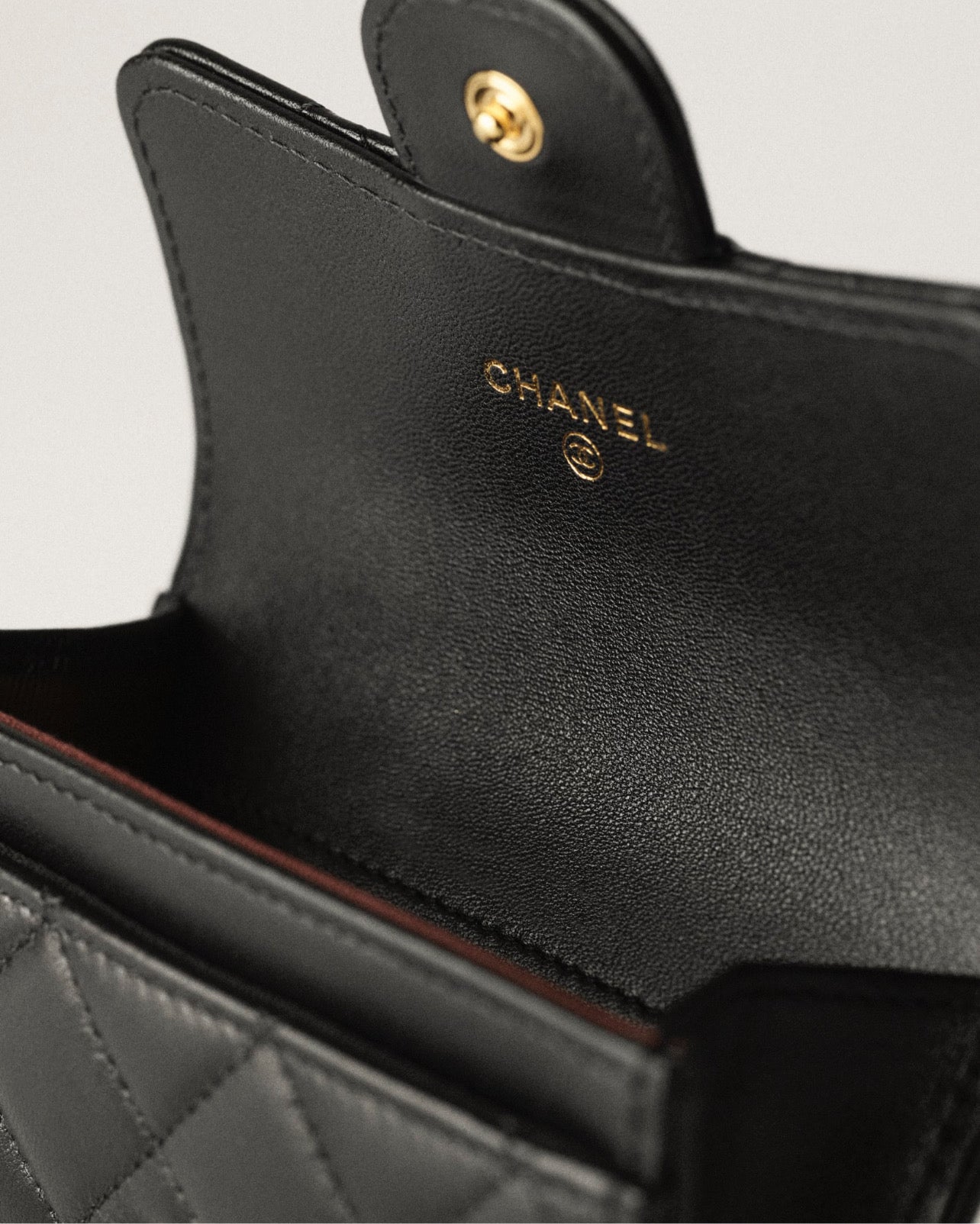 "CHANL" Wallet