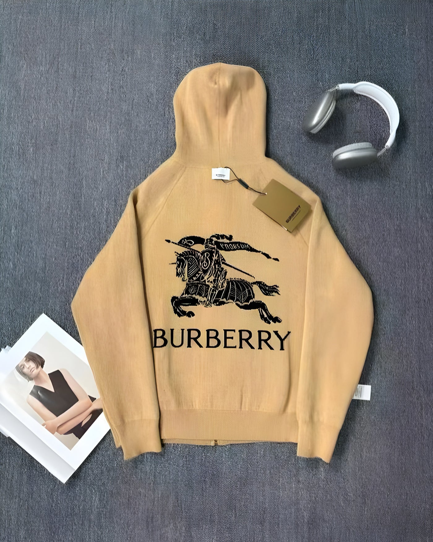 "Berry" Zipper - Reversible