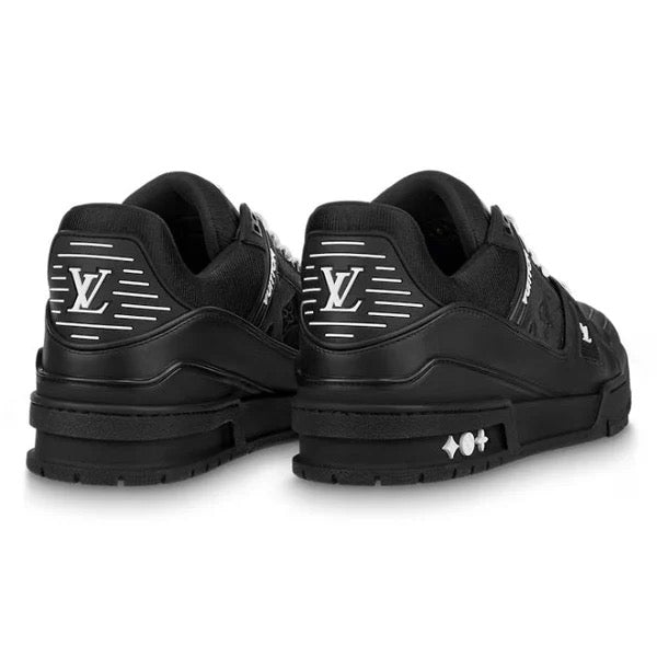 "LV" Trainer All Black