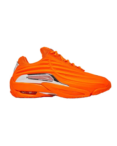 "Hot Step" Sneaker