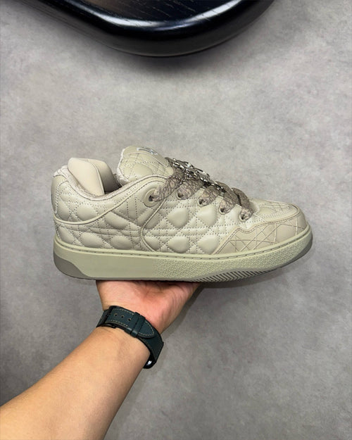 beige